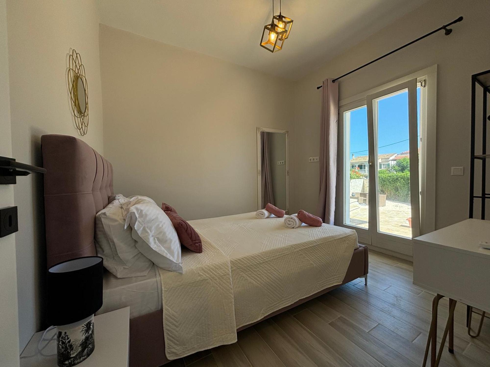 Mayflower Apartments Kassiopi Exterior foto