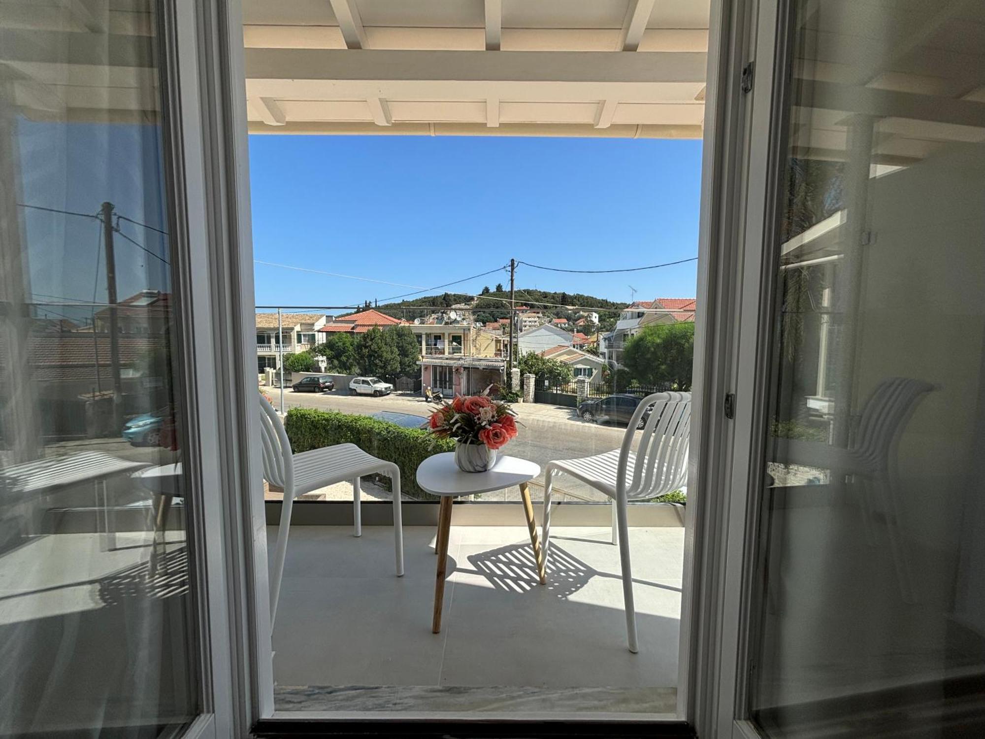 Mayflower Apartments Kassiopi Exterior foto